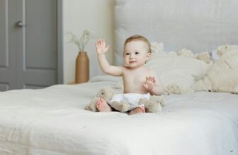 Tips for Bathing Babies With Sensitive Skin